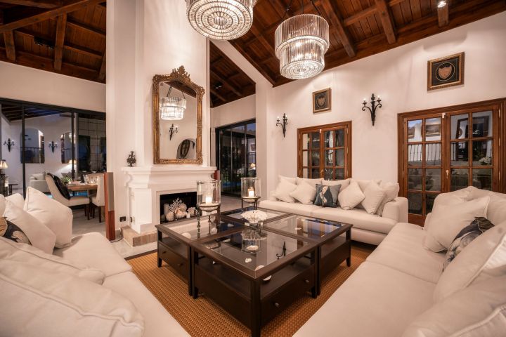 Villa Las Palmeras - Incredible Property in El Madroñal