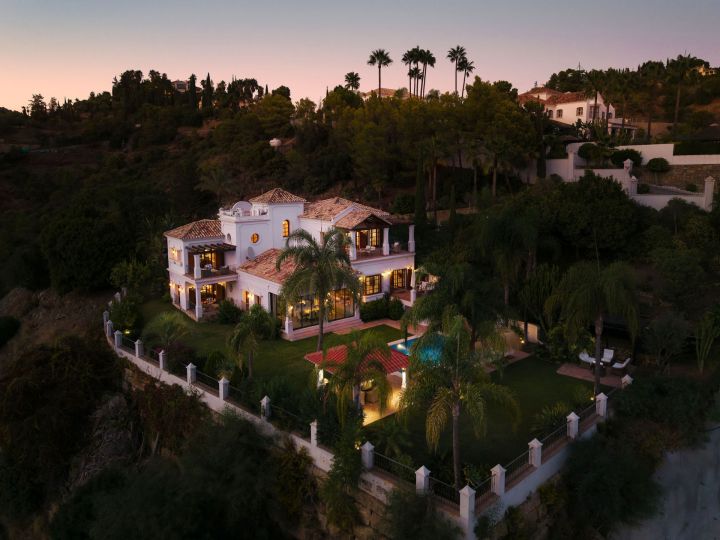 Villa Las Palmeras - Incredible Property in El Madroñal