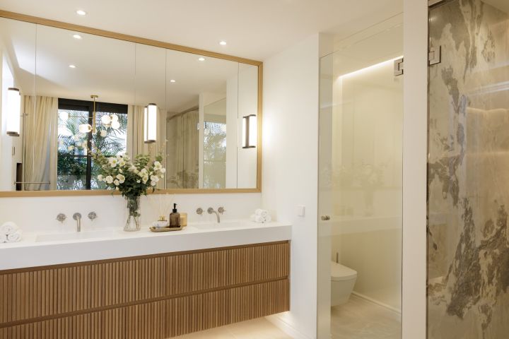 Villa Agata - Fascinating Mediterranean Villa in Prime Location