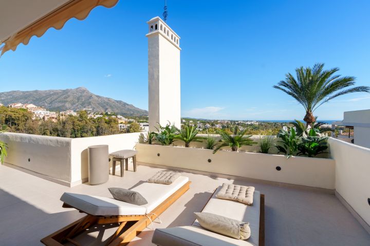 Belvederes 12 - Renovated Scandinavian-Style Duplex Penthouse with Private Pool and Panoramic Views in La Cerquilla