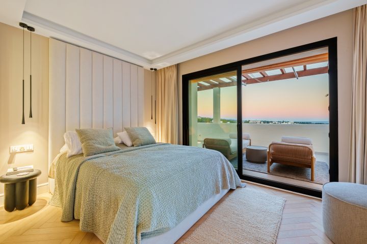 Belvederes 12 - Renovated Scandinavian-Style Duplex Penthouse with Private Pool and Panoramic Views in La Cerquilla