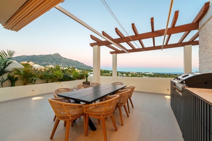 Belvederes 12 - Renovated Scandinavian-Style Duplex Penthouse with Private Pool and Panoramic Views in La Cerquilla