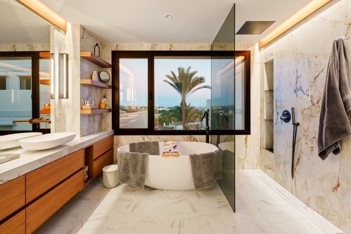 Belvederes 12 - Renovated Scandinavian-Style Duplex Penthouse with Private Pool and Panoramic Views in La Cerquilla