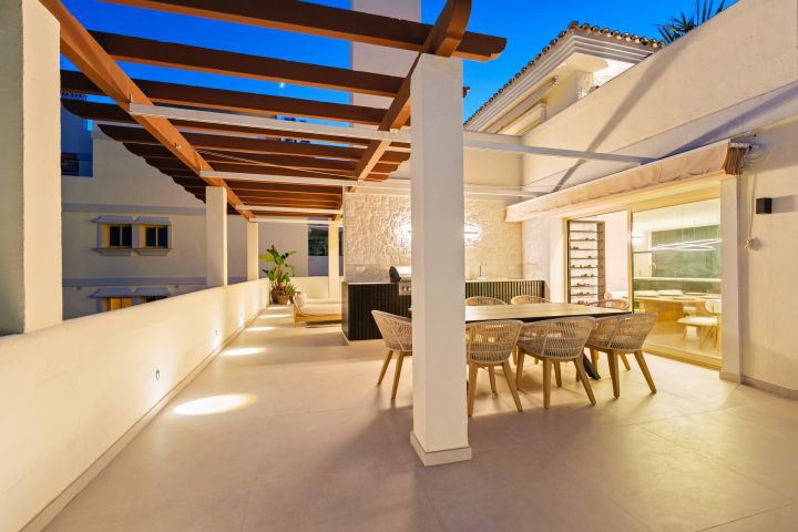 Belvederes 12 - Renovated Scandinavian-Style Duplex Penthouse with Private Pool and Panoramic Views in La Cerquilla