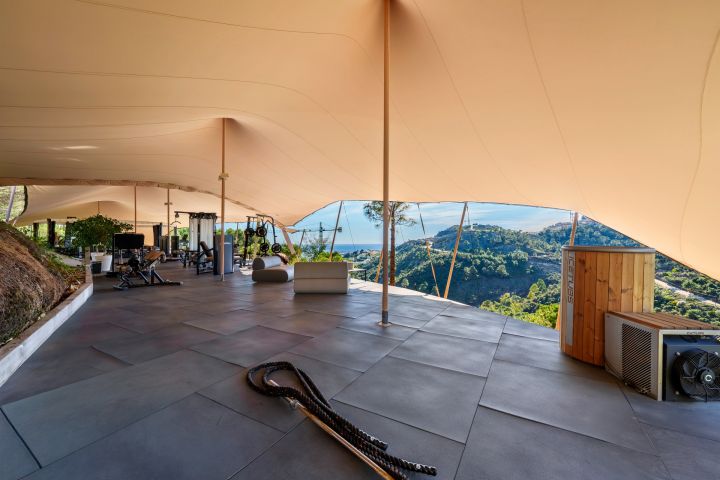 Madroñal 72 - Luxury Hillside Villa with Outdoor Gym