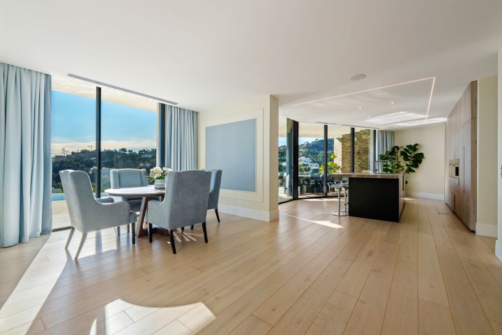 Madroñal 72 - Luxury Hillside Villa with Outdoor Gym