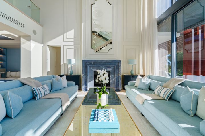 Madroñal 72 - Luxury Hillside Villa with Outdoor Gym