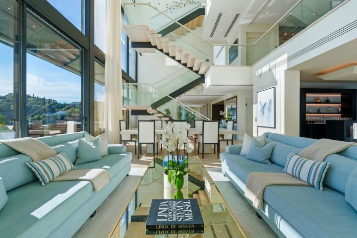 Madroñal 72 - Luxury Hillside Villa with Outdoor Gym