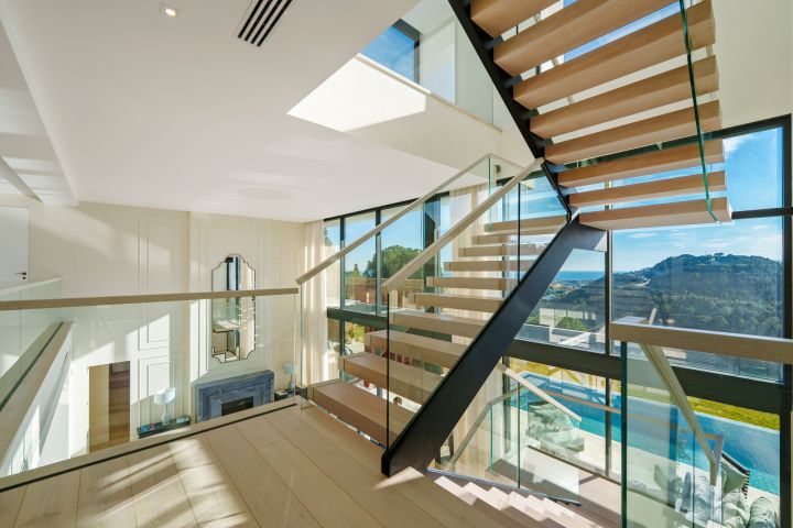 Madroñal 72 - Luxury Hillside Villa with Outdoor Gym