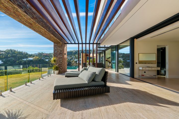 Madroñal 72 - Luxury Hillside Villa with Outdoor Gym