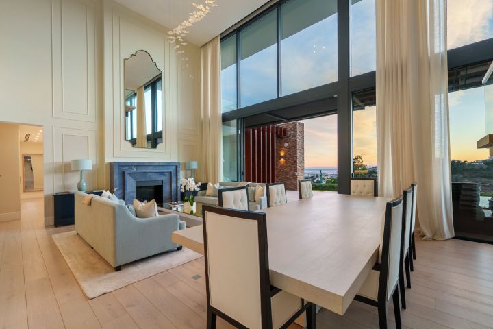 Madroñal 72 - Luxury Hillside Villa with Outdoor Gym