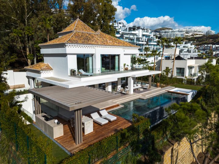 The Ridge - One-of-a-kind Villa in El Herrojo