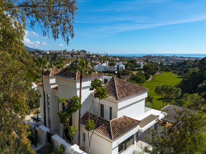 The Ridge - One-of-a-kind Villa in El Herrojo