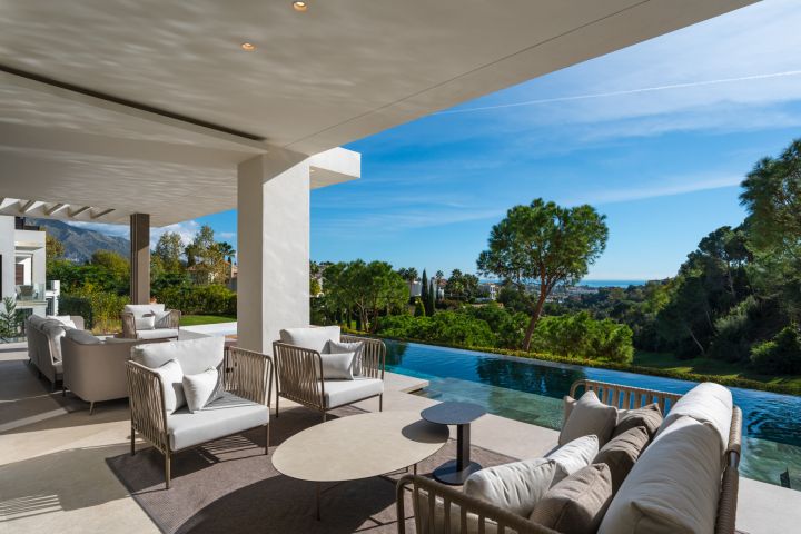 The Ridge - One-of-a-kind Villa in El Herrojo