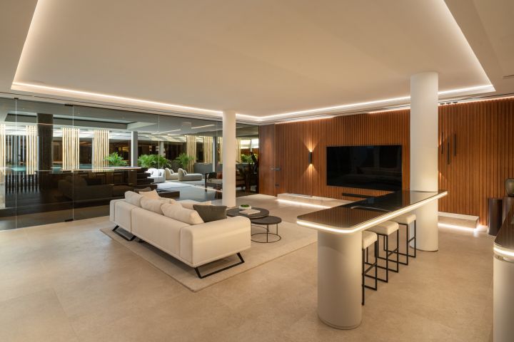 The Ridge - One-of-a-kind Villa in El Herrojo