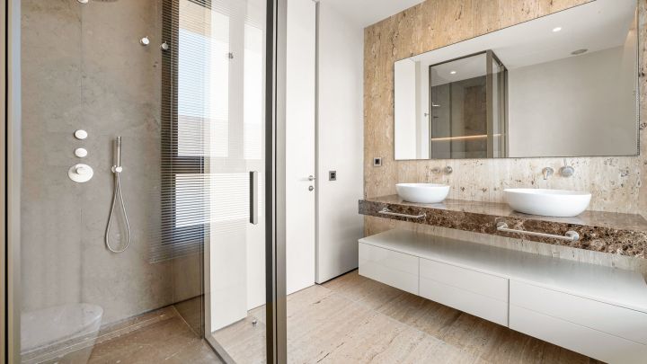 Elegant Fendi Casa Penthouse with Pool and Sea Views on Marbella’s Golden Mile - Elegant Fendi Casa Penthouse with Pool and Sea Views on Marbella’s Golden Mile