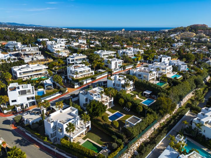 Los Olivos 3 - Modern Villa in Prime Location