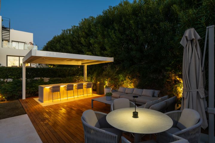 Los Olivos 3 - Modern Villa in Prime Location