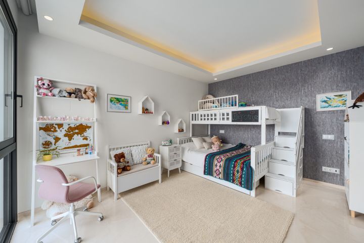 Los Olivos 3 - Modern Villa in Prime Location