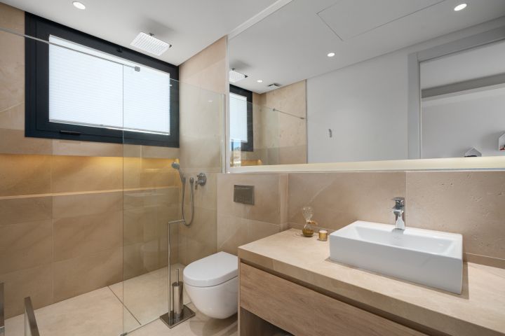 Los Olivos 3 - Modern Villa in Prime Location