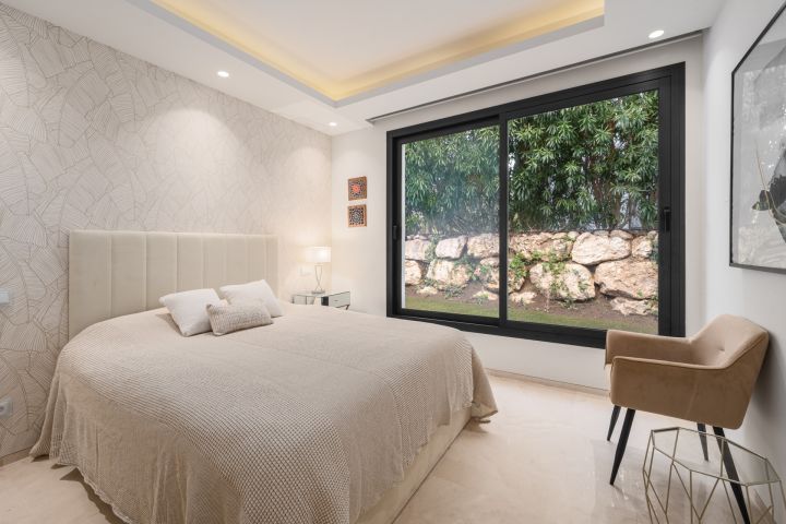 Los Olivos 3 - Modern Villa in Prime Location