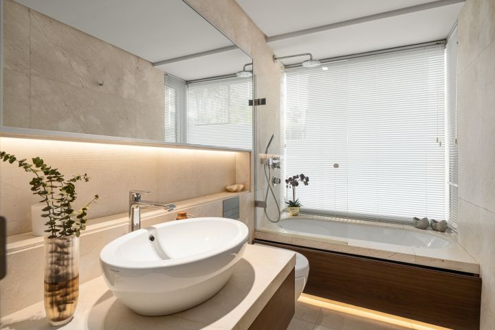 Magna 6 - Semi Detached Villa in Puente Romano