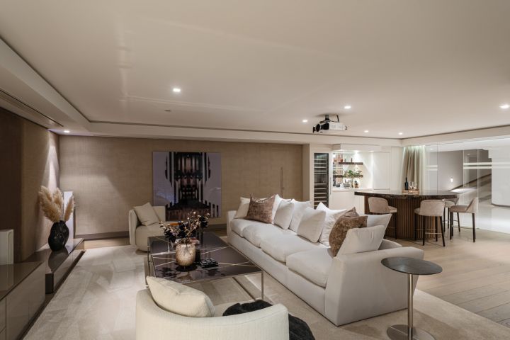 Magna 6 - Semi Detached Villa in Puente Romano