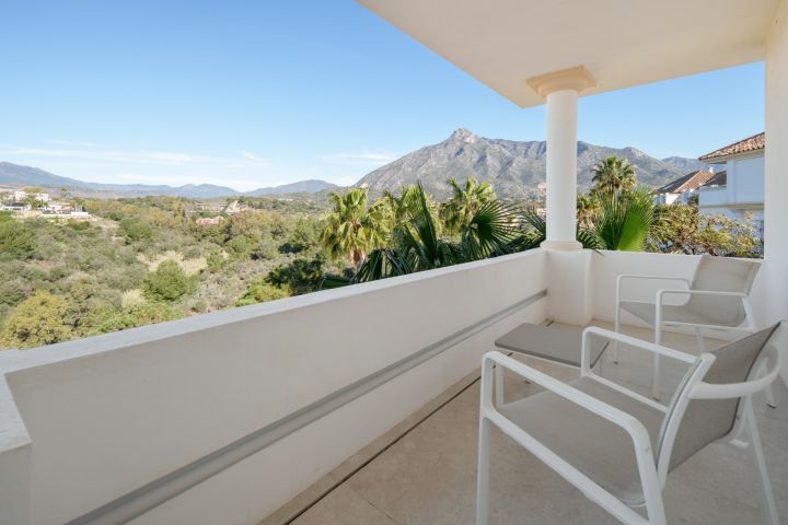 Monte Paraiso 2F - Impressive Property with Panoramic Views